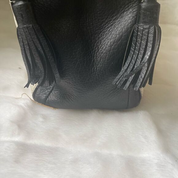 Kate Spade pebble leather beige and black shoulder bag with gold tone ac… - Picture 5 of 16